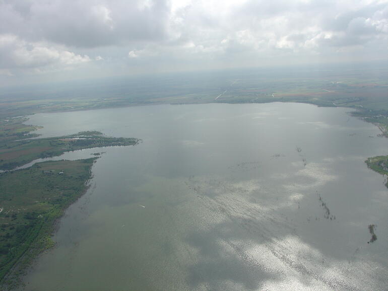 Aerial image of Webster reservoir looking torwards the dam